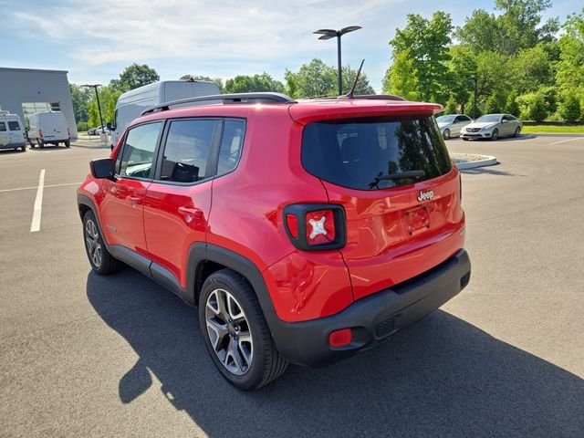 Used 2017 Red Jeep Latitude image 5