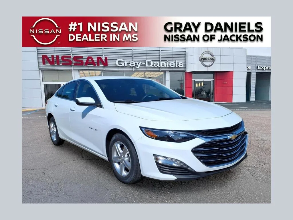 Used 2024 White Chevrolet LT image 1