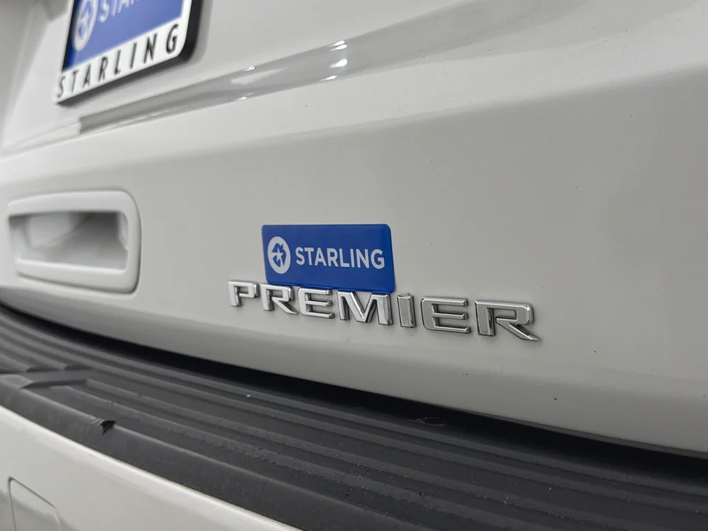 Used 2021 IRIDESCENT PEARL TRICOAT Chevrolet Premier image 43