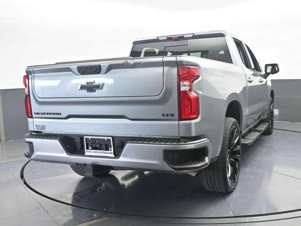 Used 2025 Sterling Gray Metallic Chevrolet LTZ image 4