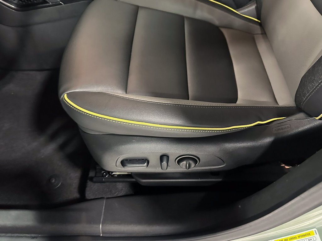 Used 2025 Green Chevrolet ACTIV image 21