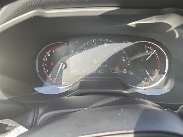 Certified Used 2024 RUBY FLARE PEARL Toyota  image 29