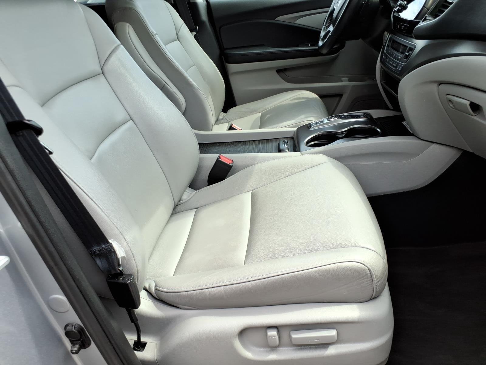Used 2021 Lunar Silver Metallic Honda Special Edition image 20