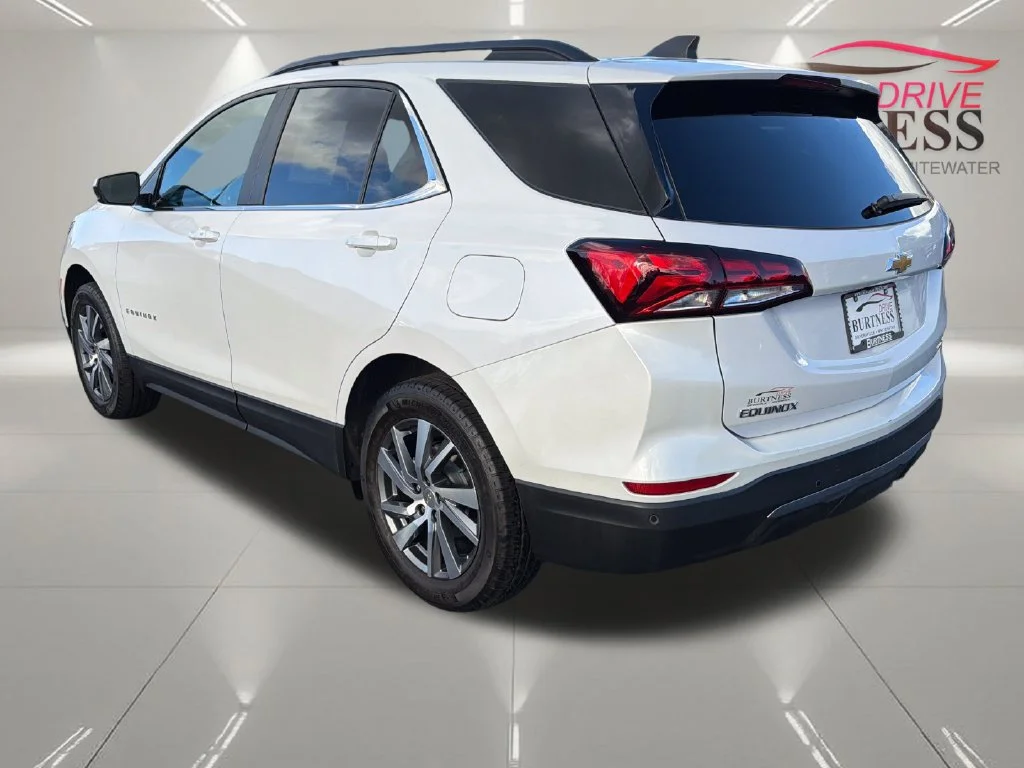 Certified Used 2024 Iridescent Pearl Tricoat Chevrolet LT image 6