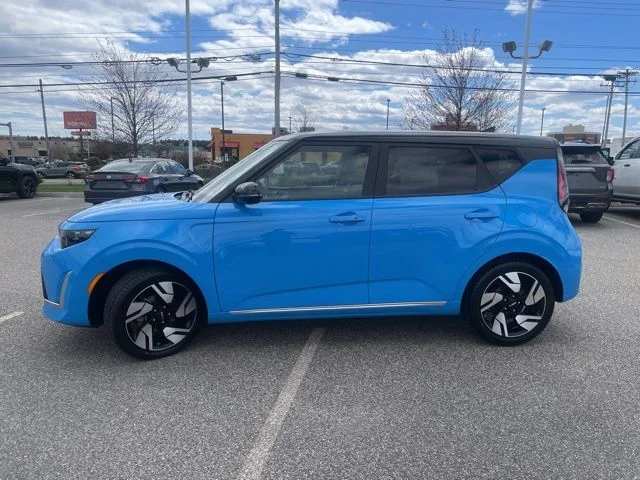 Used 2024 Surf Blue Kia GT-Line image 4
