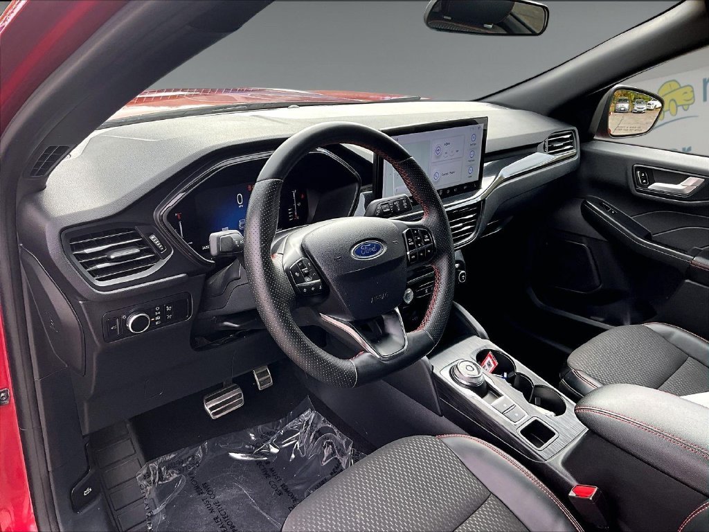Used 2024 Red Metallic Ford ST-Line image 8