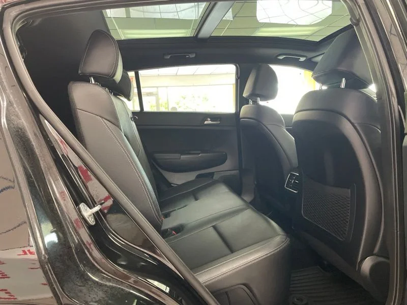 Used 2021 Red Kia S image 8