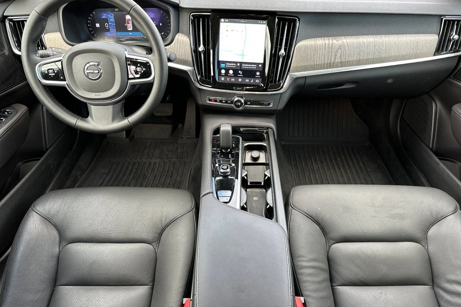 2025 Volvo S90 Plus - Photo 14