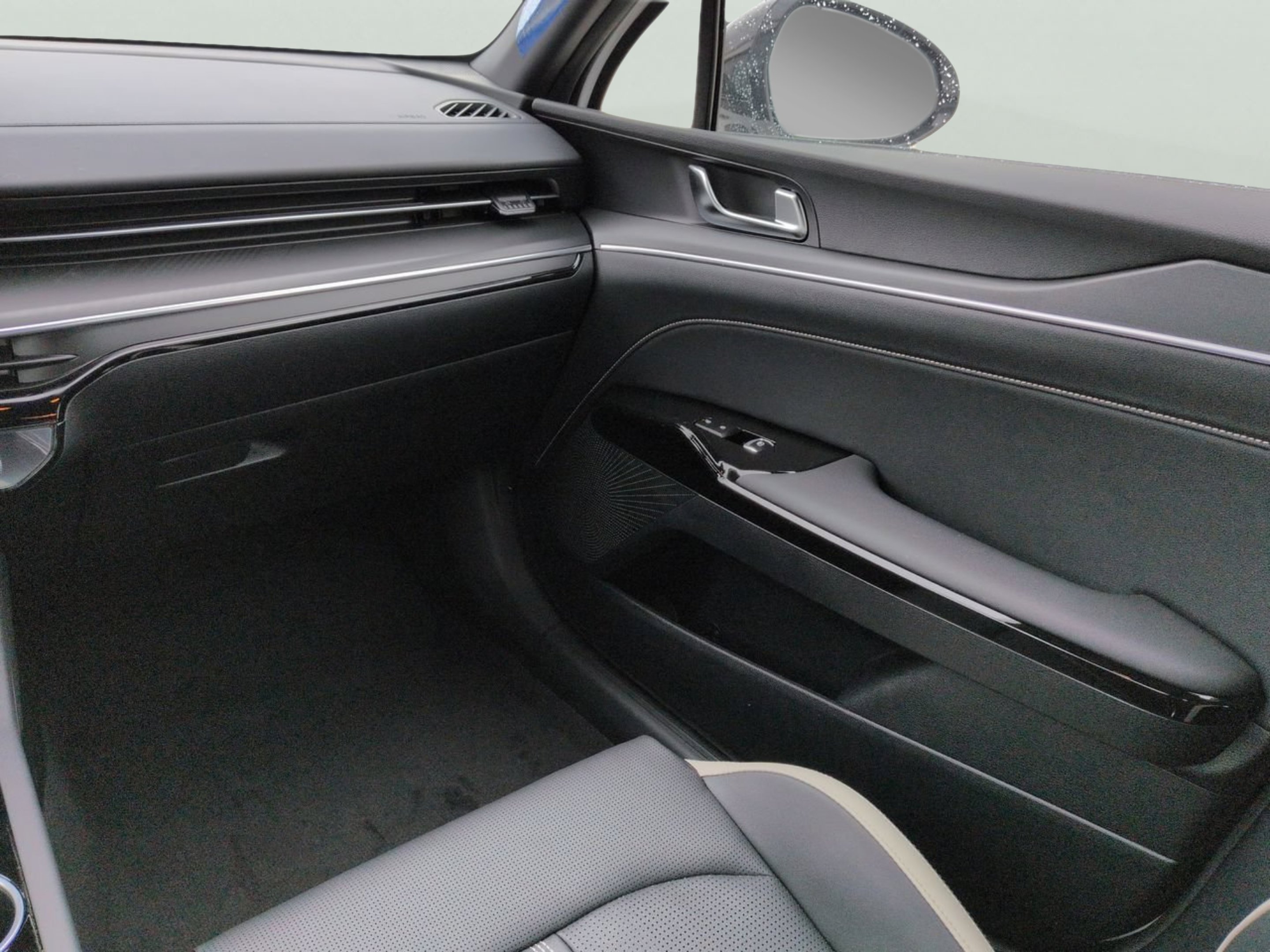 New 2026 Snow White Pearl Kia GT-Line FWD image 53