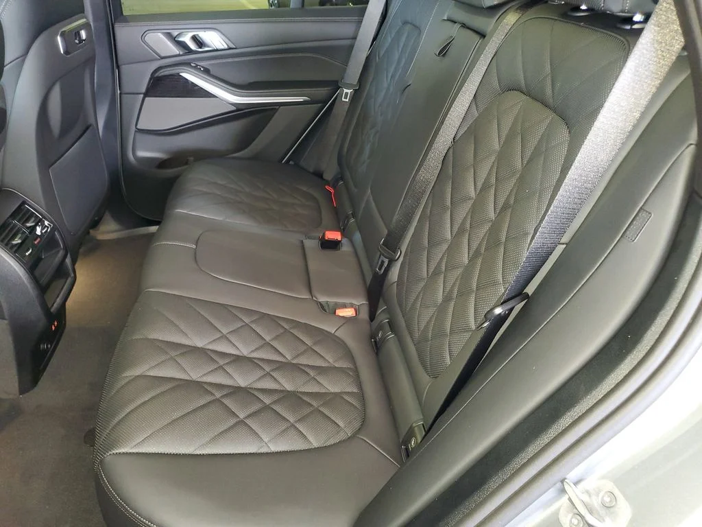 Used 2026 Skyscraper Grey Metallic BMW sDrive40i image 11