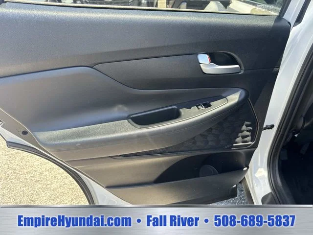 Used 2020 Gray Hyundai SE image 14