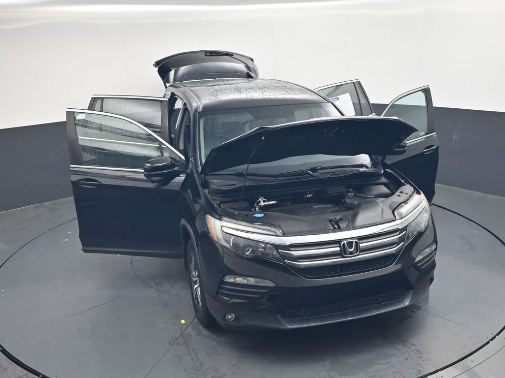 Used 2018  Honda EX-L image 40