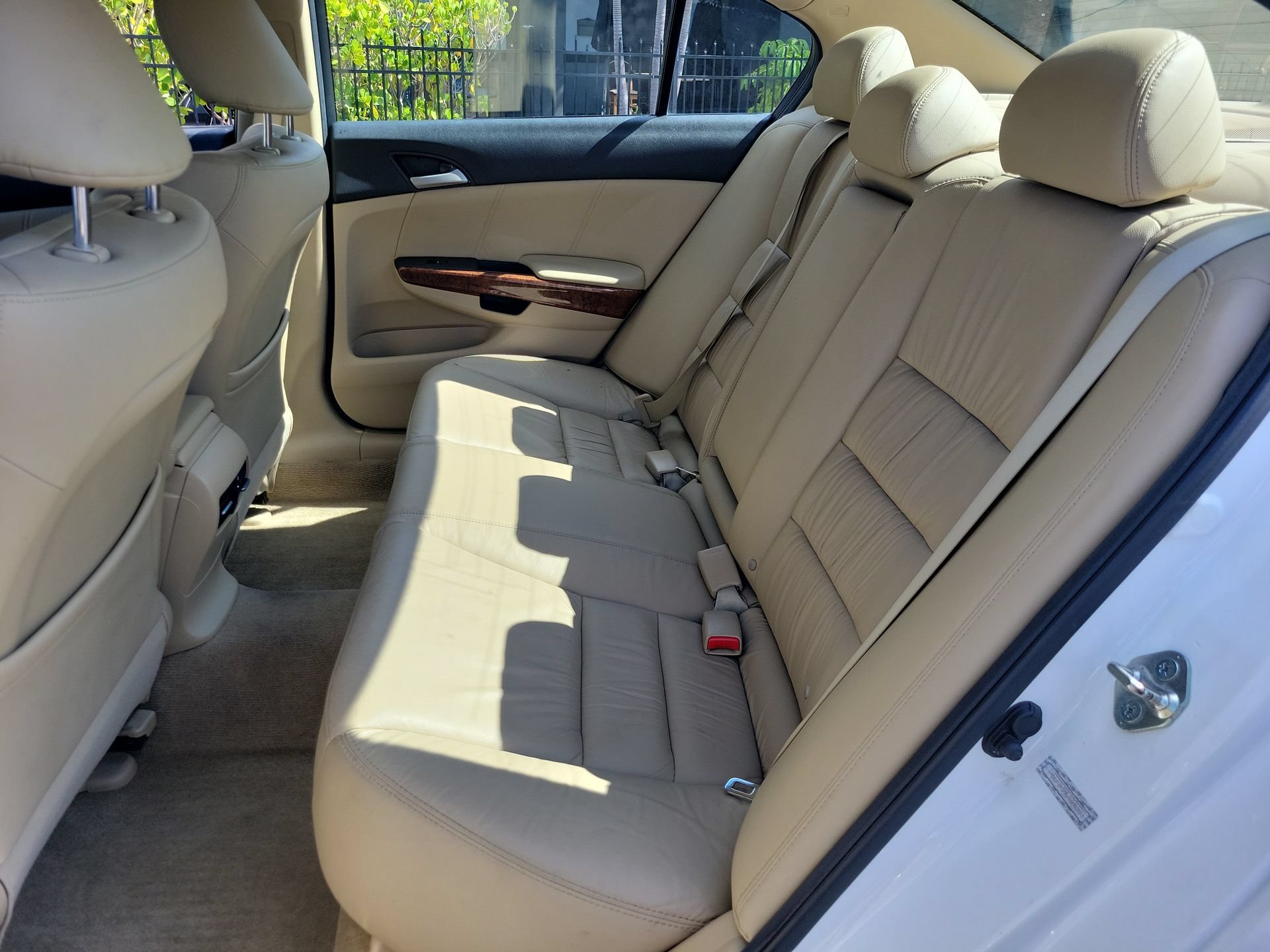 Used 2012 Taffeta White Honda EX-L image 17