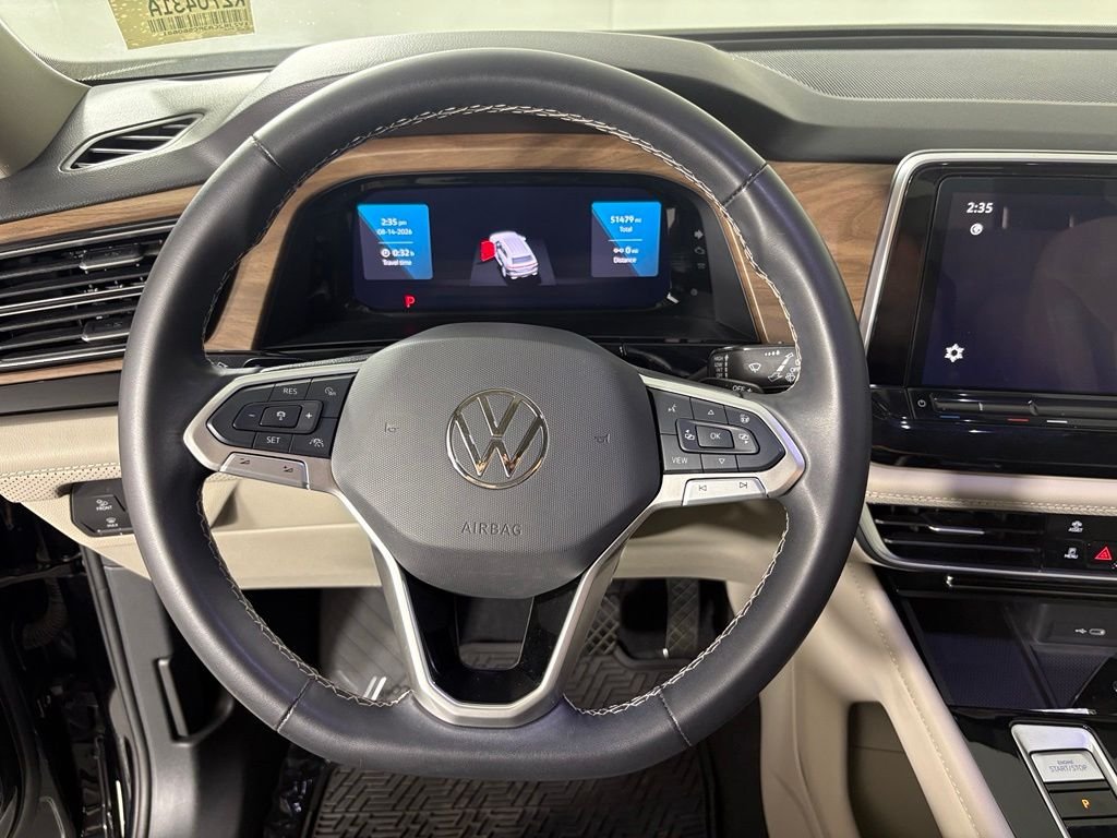 Used 2024 Black Volkswagen 2.0T SE w/Technology image 24