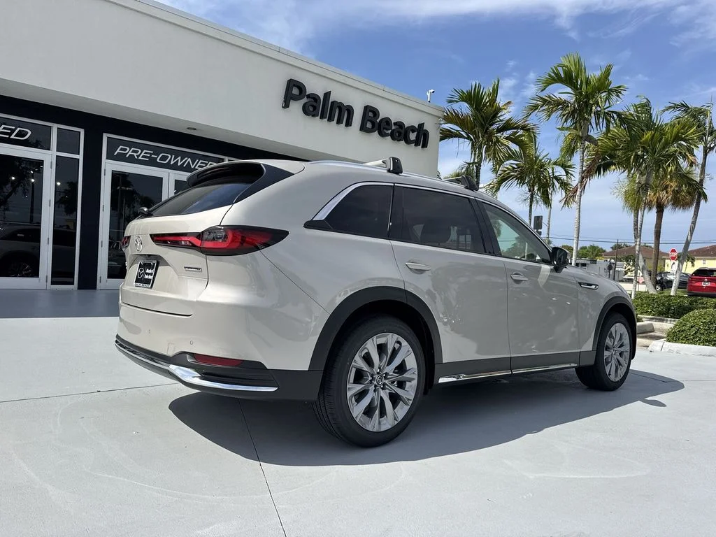 New 2026 Platinum Mazda 3.3 Turbo Premium Plus AWD image 24