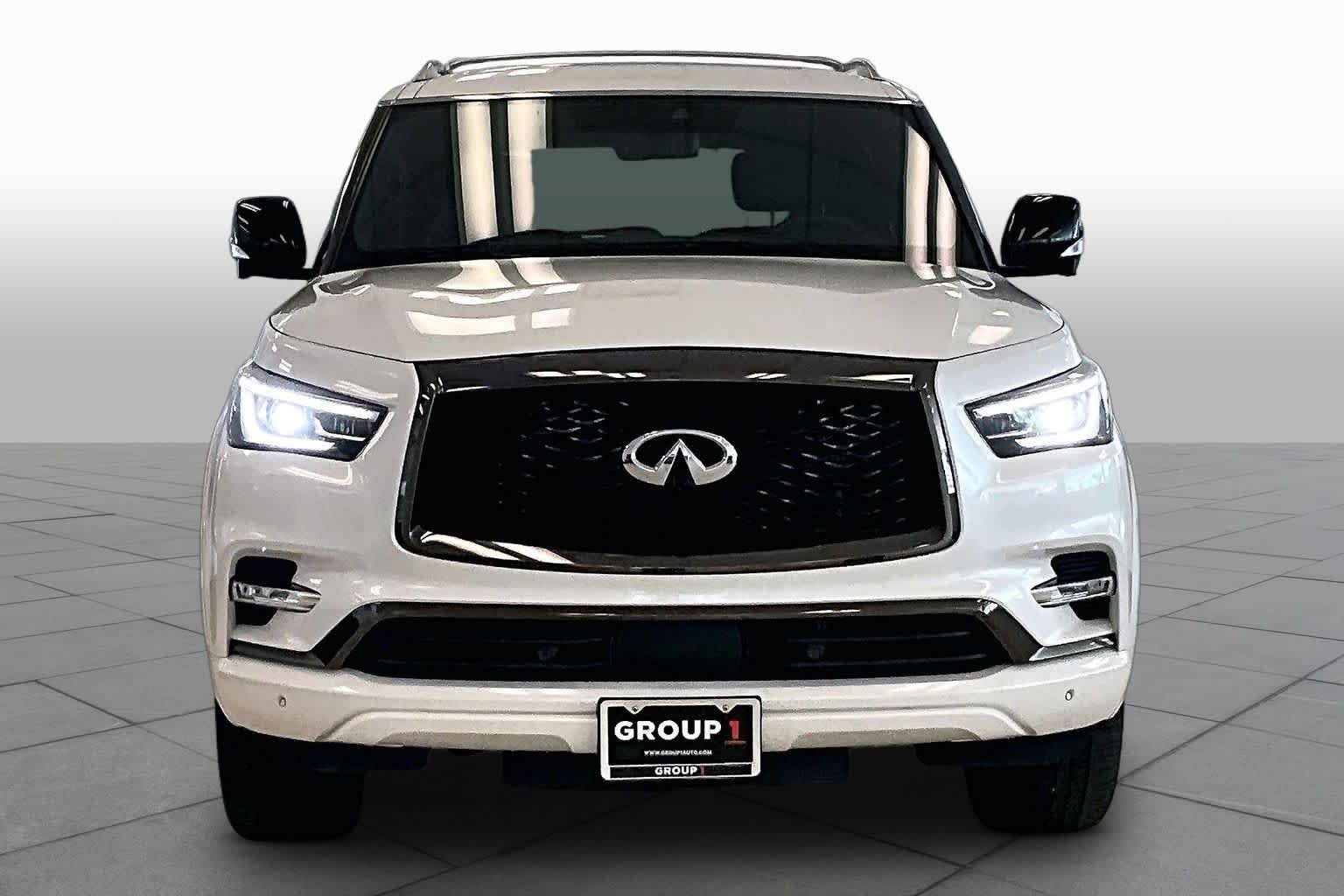 Used 2020 Moonstone White INFINITI LUXE image 3