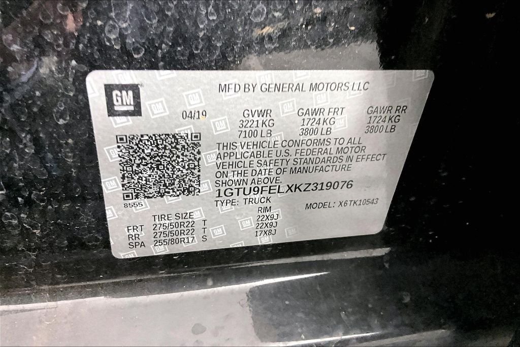 Used 2019 Black GMC Denali image 4