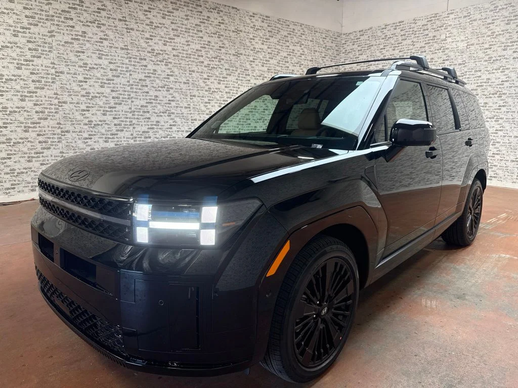 New 2027 Phantom Black Hyundai Calligraphy image 3