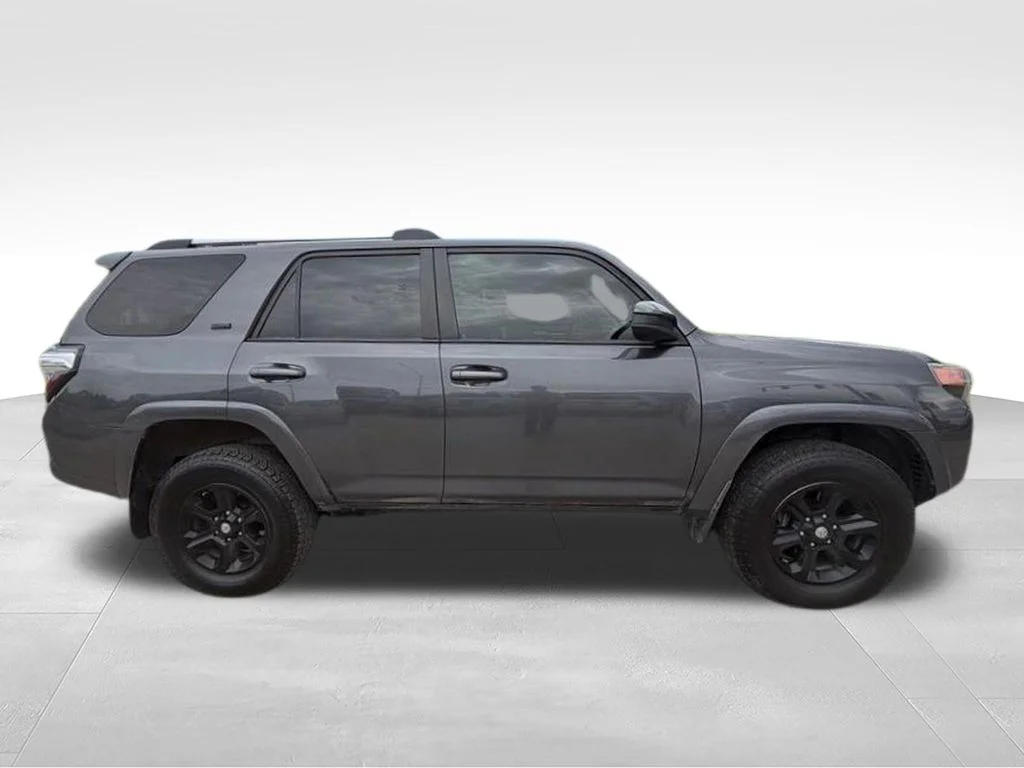 Used 2021 Gray Toyota SR5 image 6
