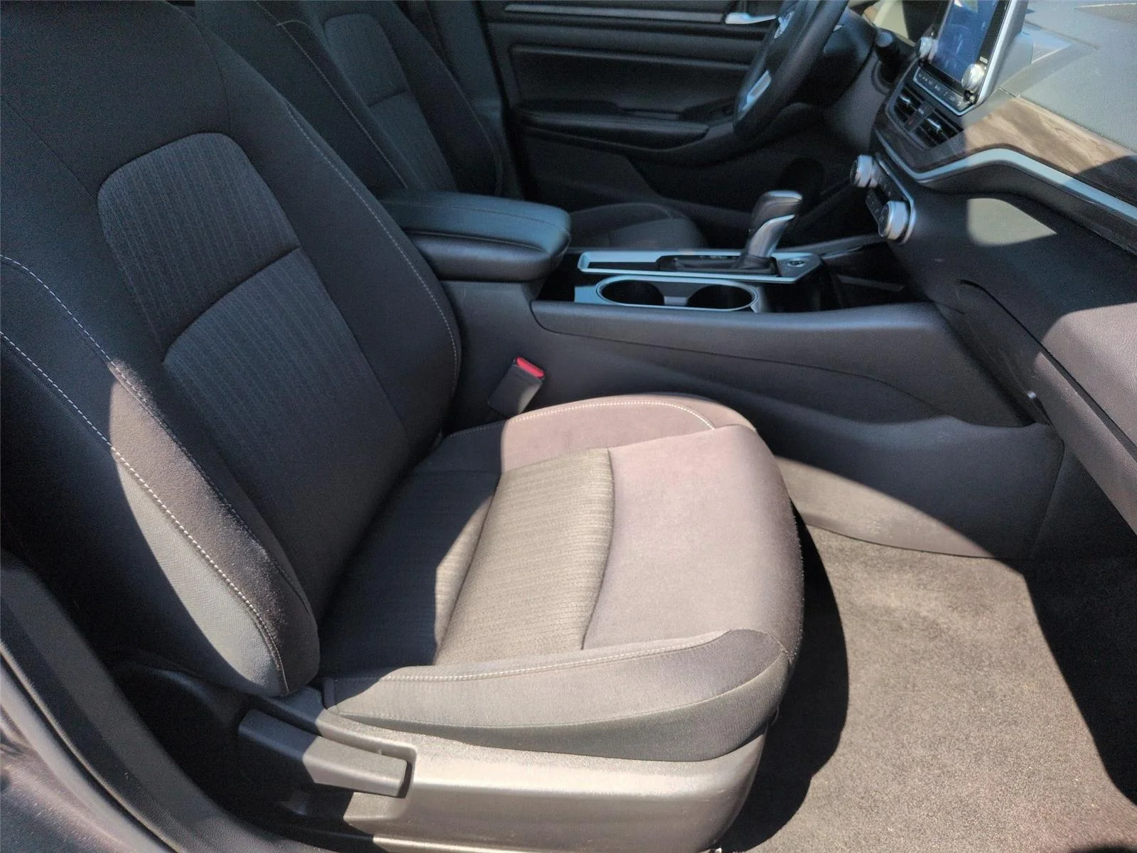 Used 2024 Gun Metallic Nissan 2.5 SV image 36