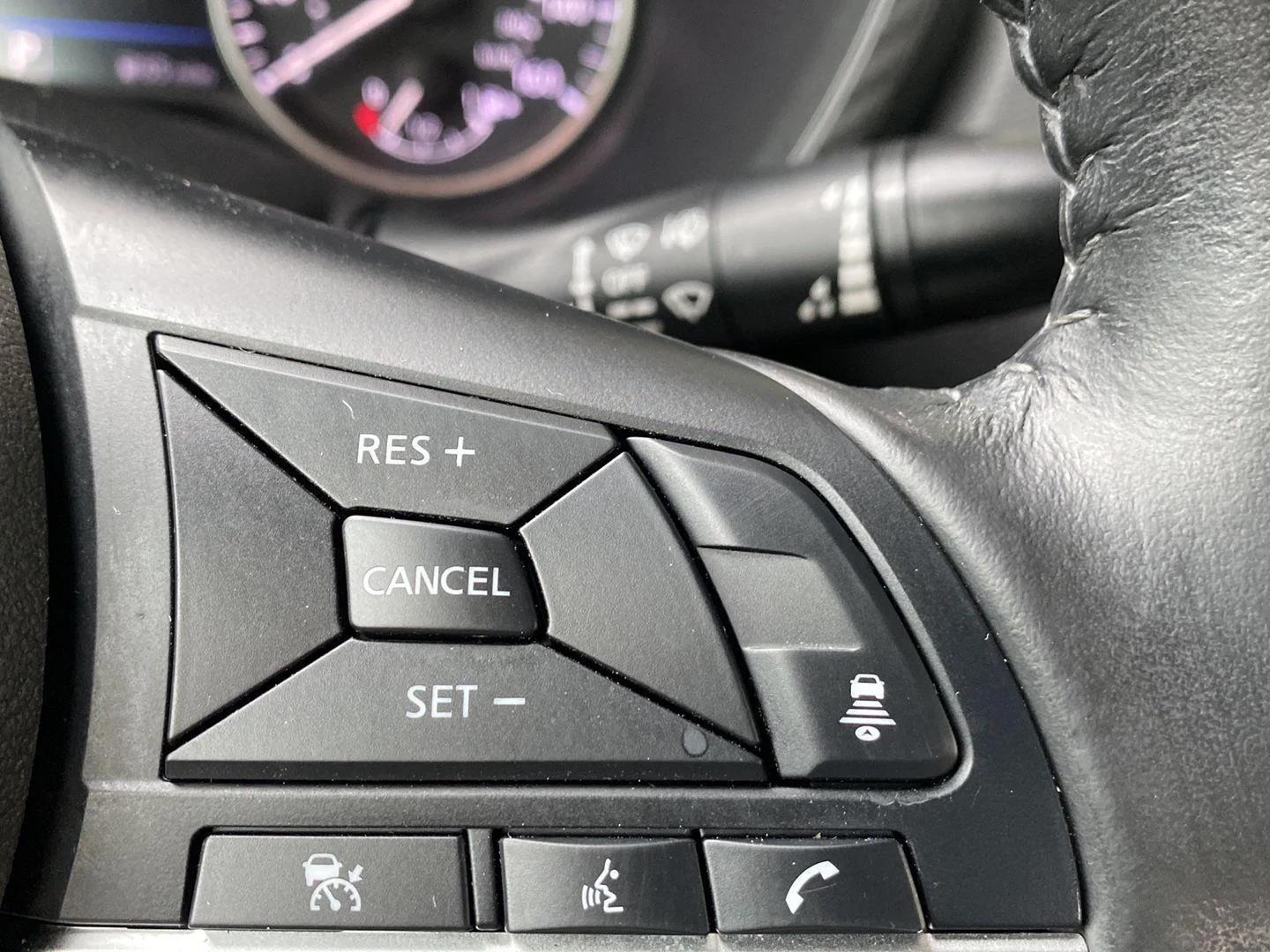 Used 2022 Fresh Powder Nissan SV image 34
