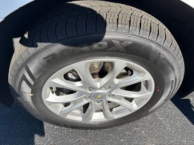 Used 2018 White Chevrolet LT image 17