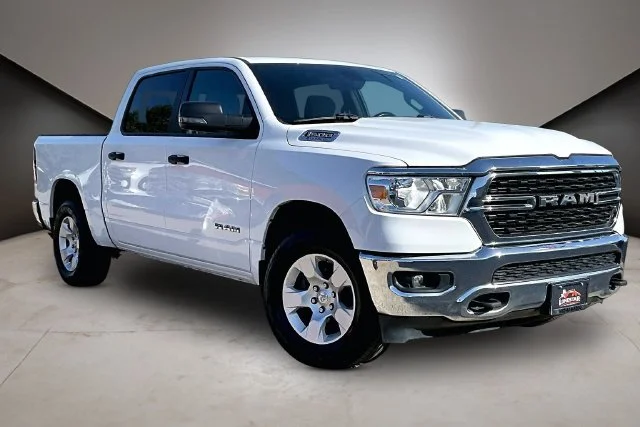 Used 2023 White Ram Big Horn/Lone Star image 2