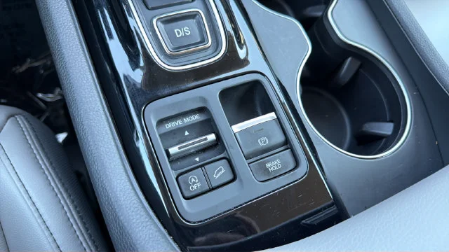 Used 2025 White Honda EX-L image 39