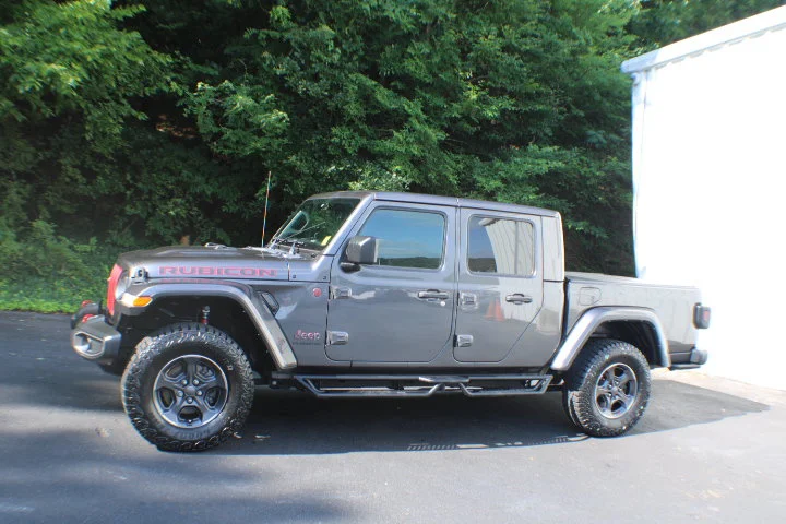 Used 2022 Granite Crystal Metallic Clearcoat Jeep Rubicon image 4