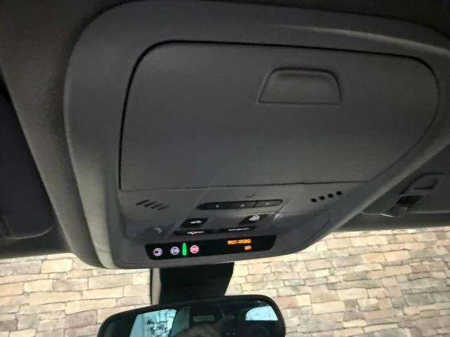 Used 2019 Pearl Chevrolet Premier image 29
