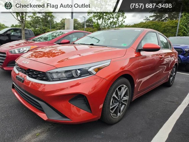 2022 Kia Forte LXS AT's photo