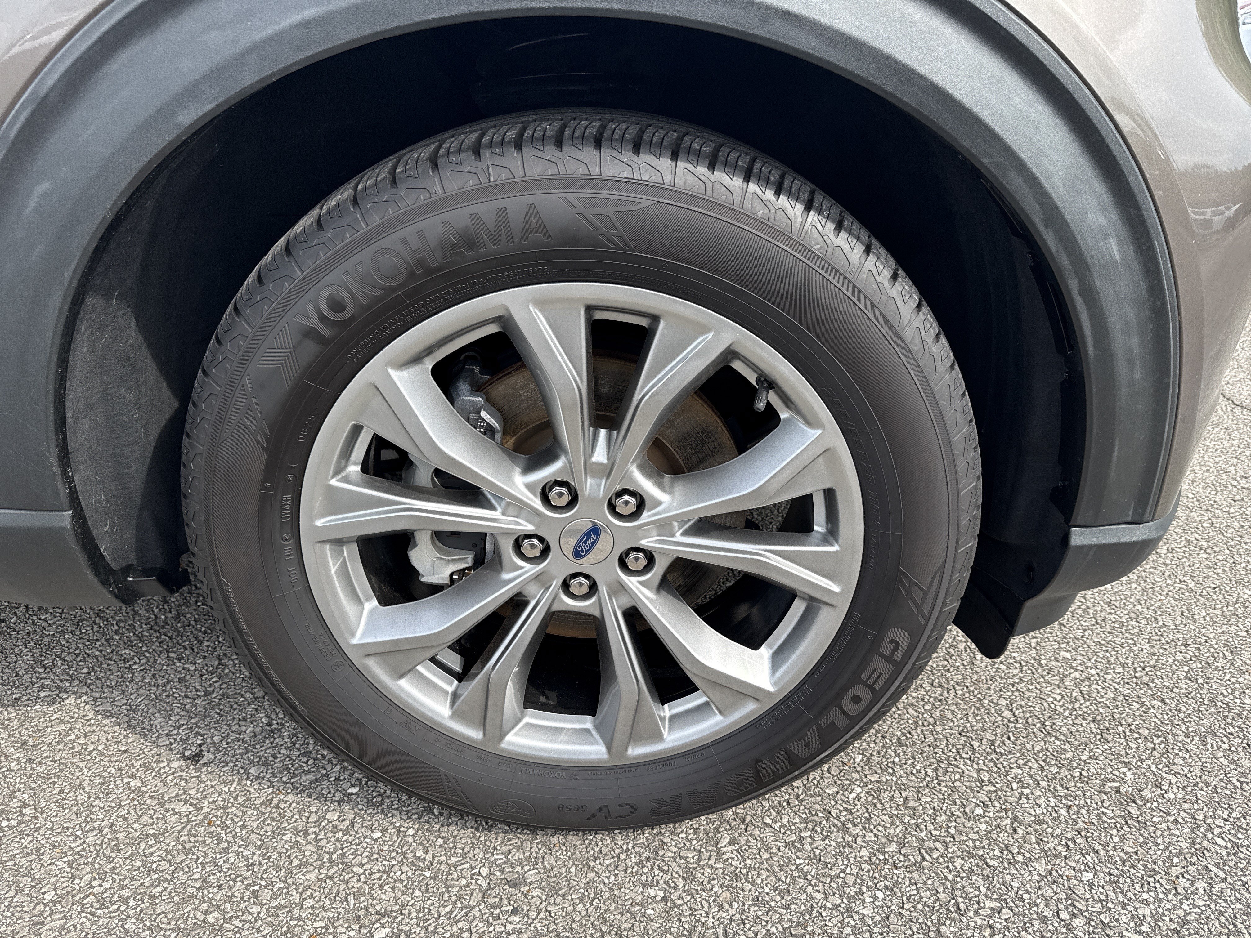 Used 2021 Gray Ford Limited image 13