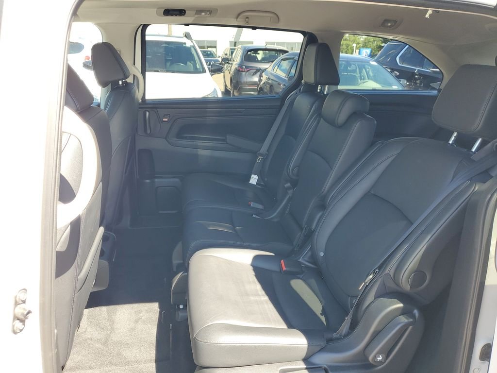 2025 Honda Odyssey EX-L - Photo 13