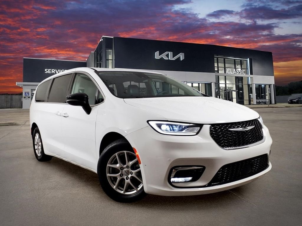 2024 Chrysler Pacifica