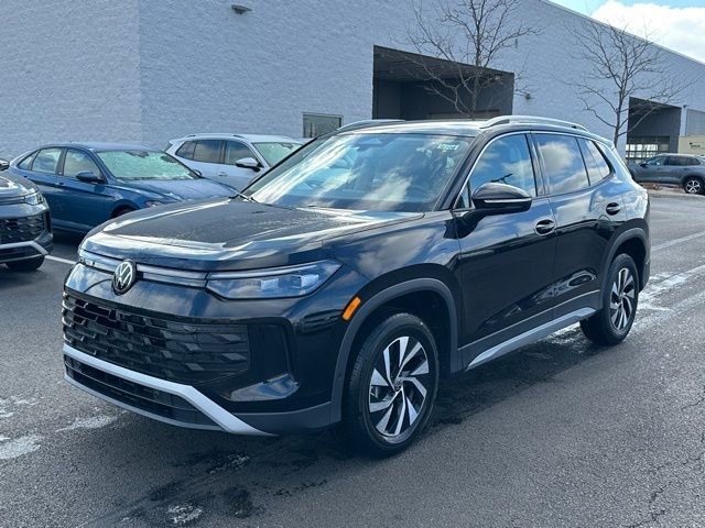 New 2026 Deep Black Pearl Volkswagen 2.0T S image 3