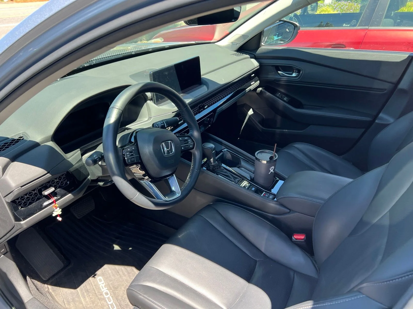 Used 2023 Lunar Silver Metallic Honda Touring image 14