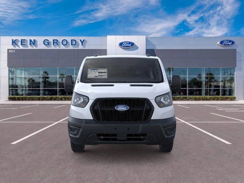 New 2026 Oxford White Ford Base image 6