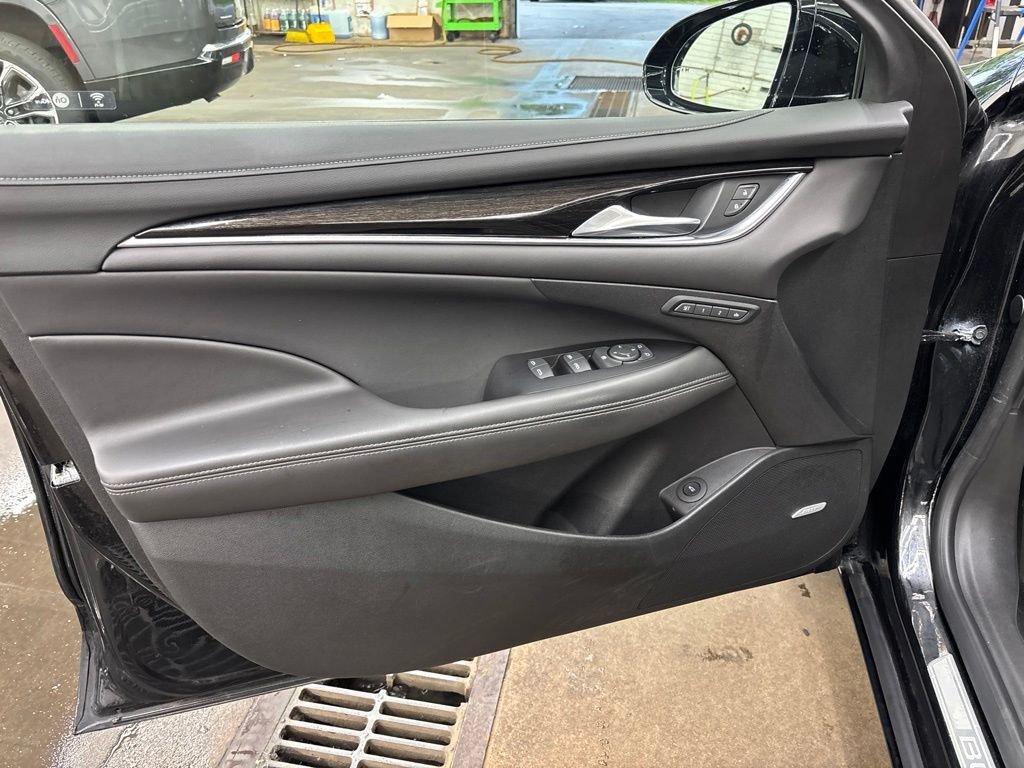 Used 2018 Black Buick Essence image 18