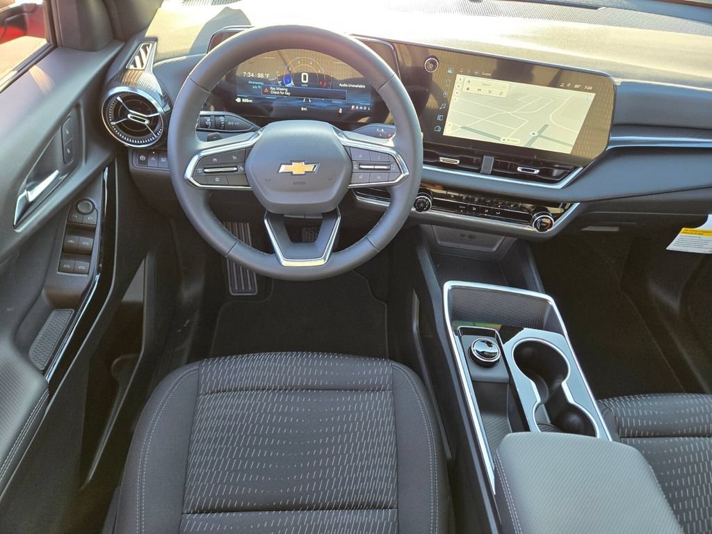 2027 Chevrolet Equinox LT - Photo 8