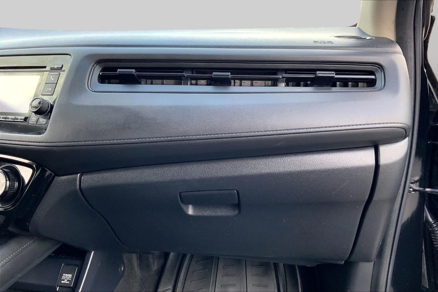 Used 2019 Crystal Black Pearl Honda LX image 18