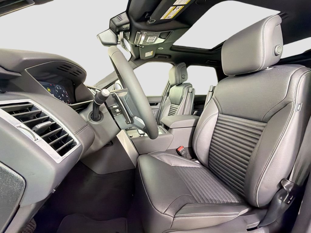 New 2026 Fuji White Land Rover S image 22