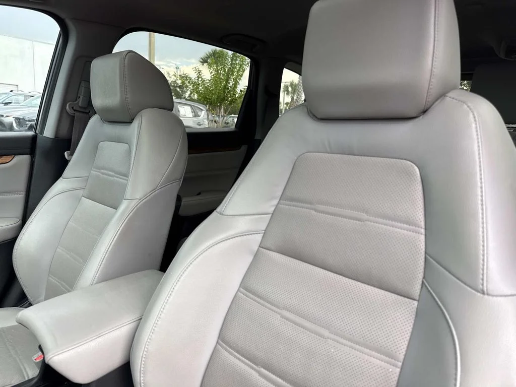 Used 2019  Honda EX-L image 25