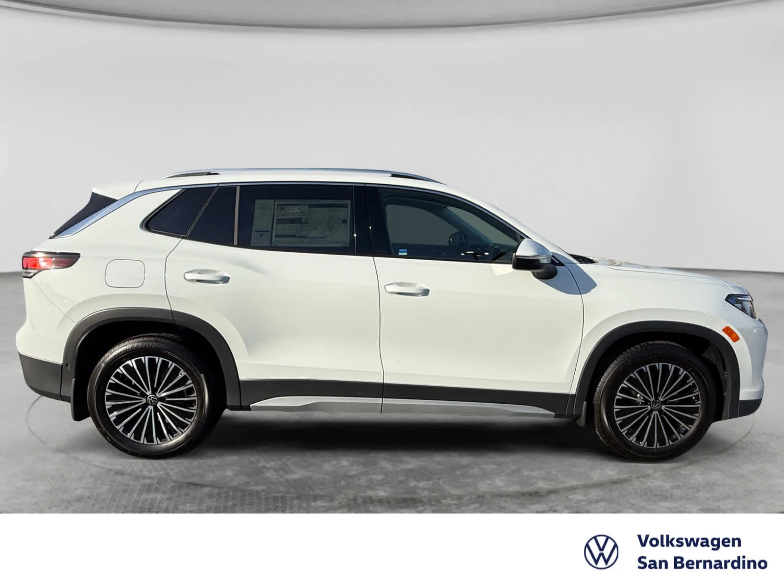 New 2026 PURE WHITE Volkswagen S image 4