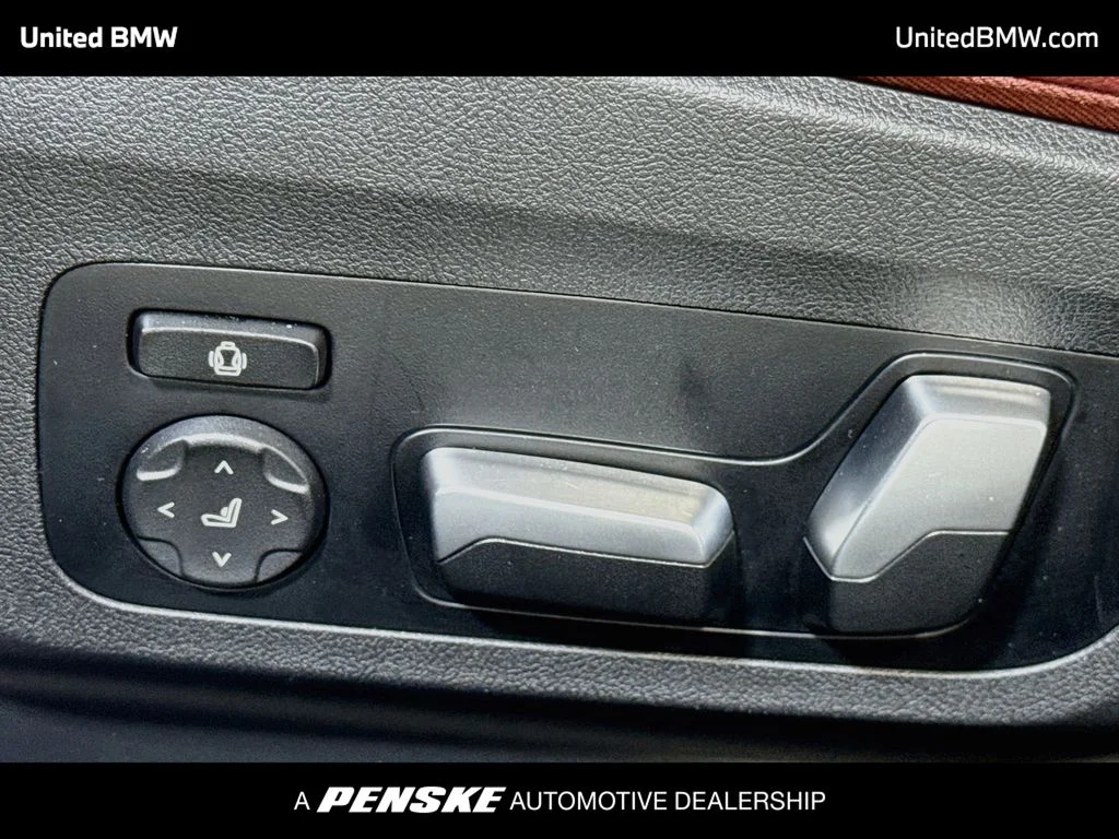 Used 2022 White Metallic BMW M440i image 11