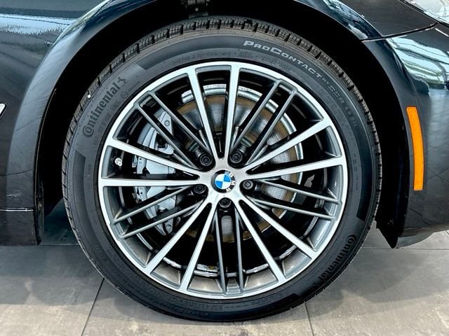 Used 2023 Black BMW 540i xDrive image 41