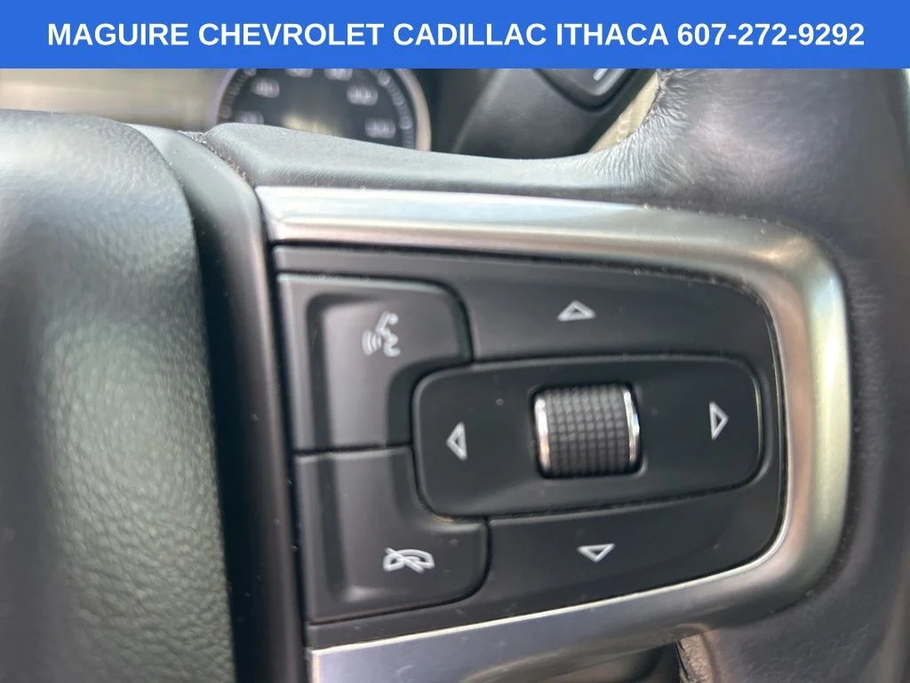 Used 2019 Black Chevrolet LT image 17