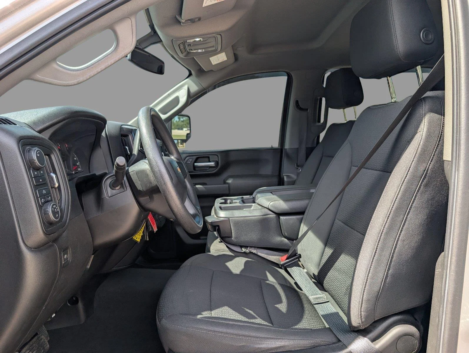 Used 2022 SILVER ICE METALLIC Chevrolet Custom image 15
