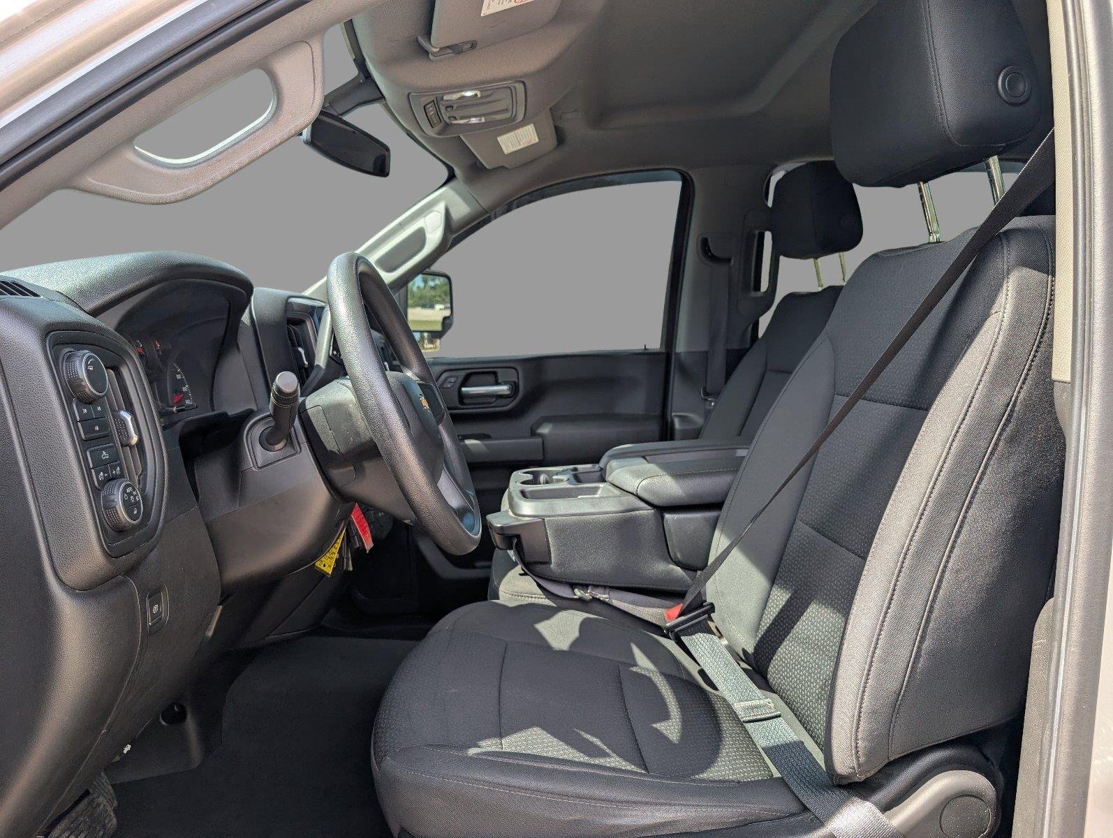 Used 2022 SILVER ICE METALLIC Chevrolet Custom image 15