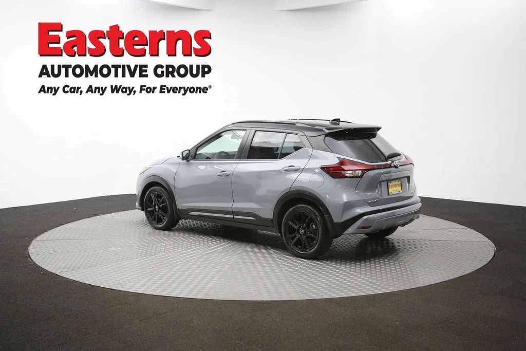 Used 2023 Gray Nissan SR image 62
