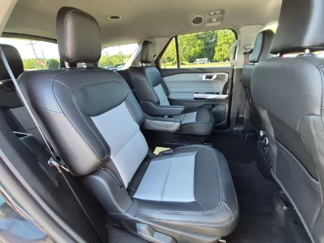 Used 2024 Black Ford XLT image 33